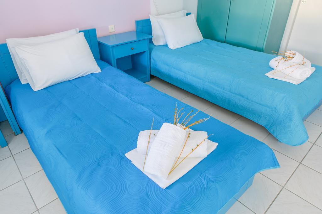 Μeltemi Aparthotel Glífa Exteriör bild