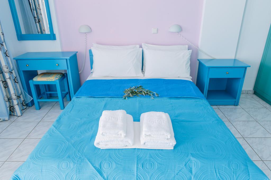 Μeltemi Aparthotel Glífa Exteriör bild