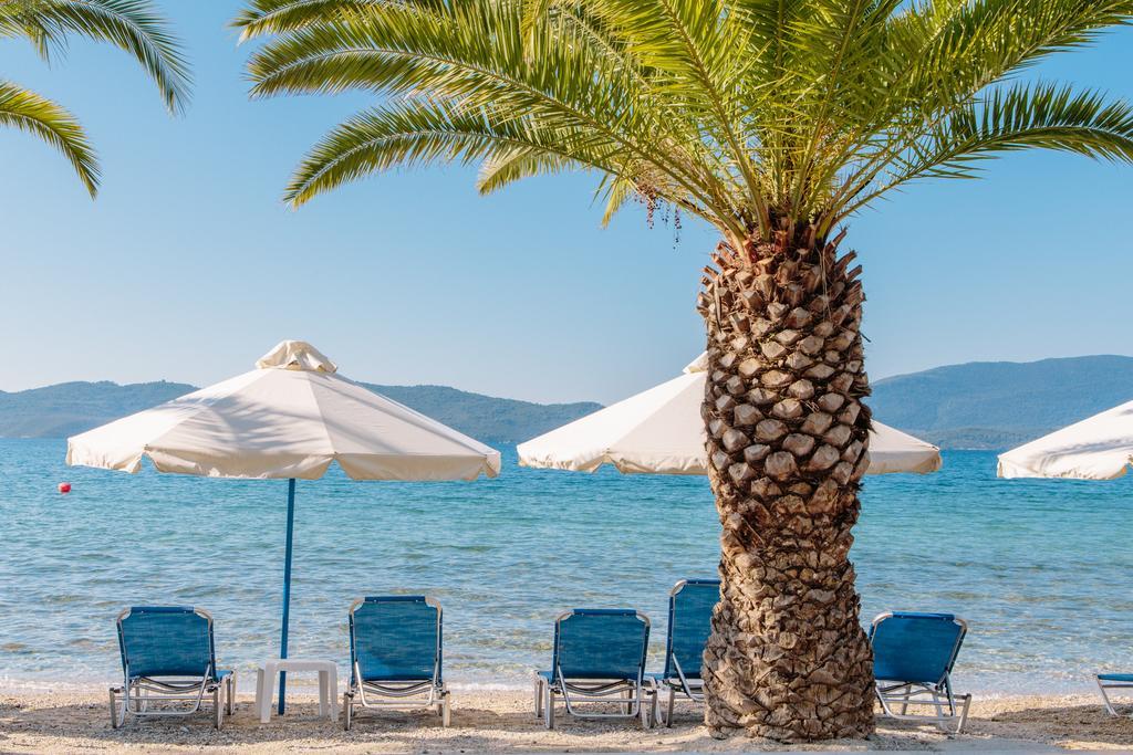 Μeltemi Aparthotel Glífa Exteriör bild