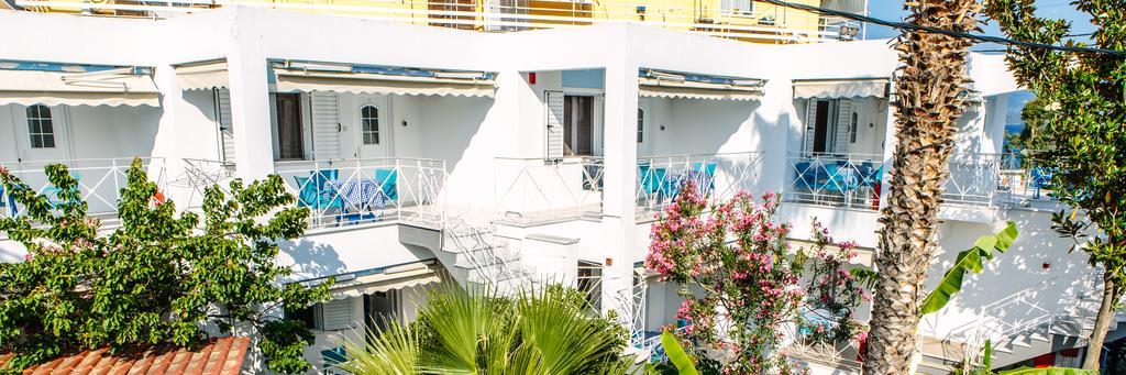 Μeltemi Aparthotel Glífa Exteriör bild